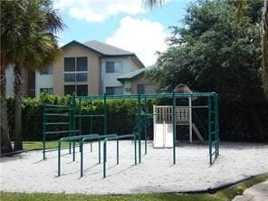 Building Photo - 2 br, 2 bath Townhome - Coral Reef Club