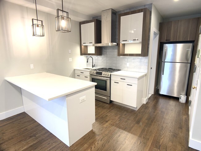 Foto del edificio - 385 Willoughby Ave