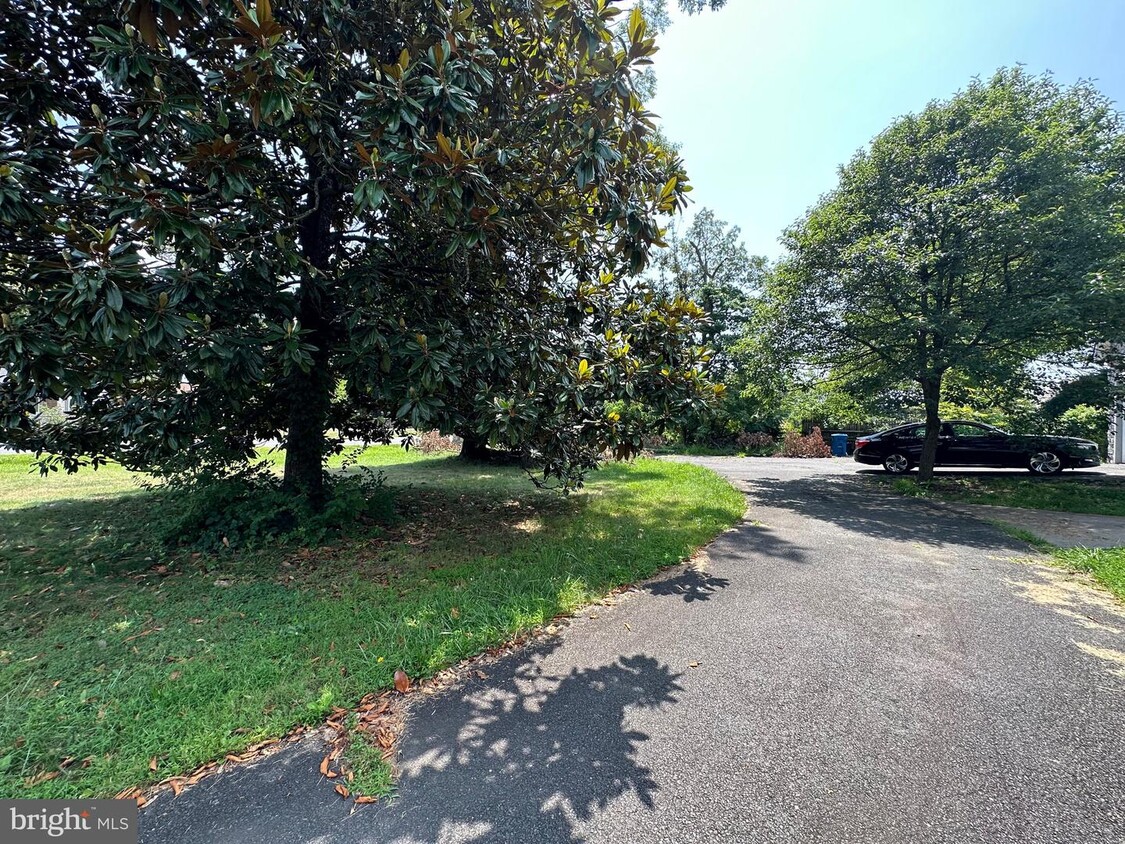 Primary Photo - 20845 Potomac View Rd