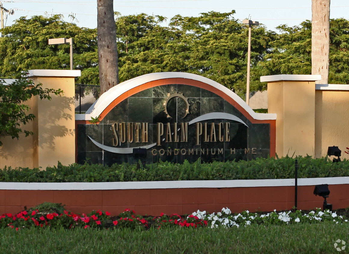 Foto del edificio - South Palm Place Condominium Homes