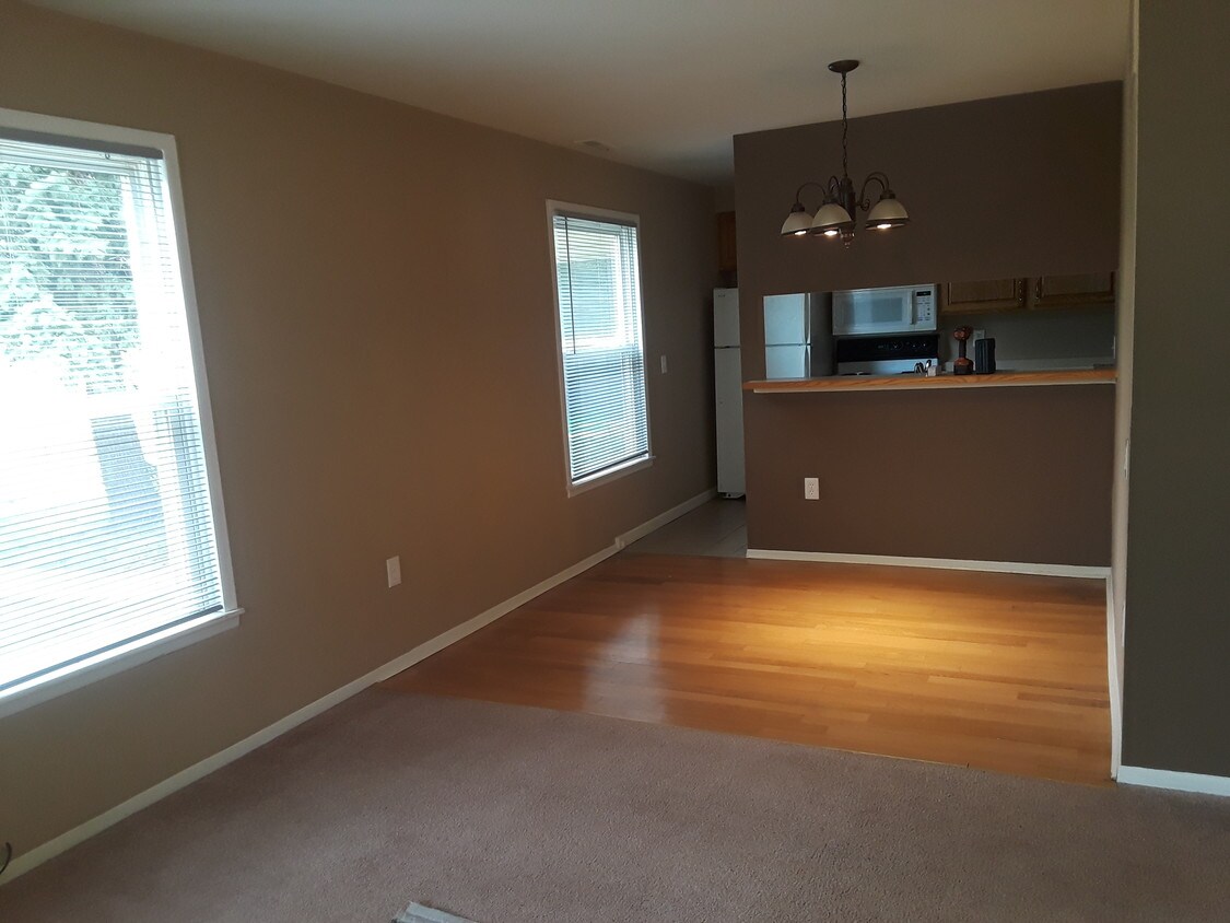2921 Rockford Unit None Orion Charter Township MI 48360 Apartment 