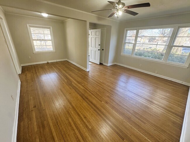 Foto del edificio - 1019 Buckner Rd