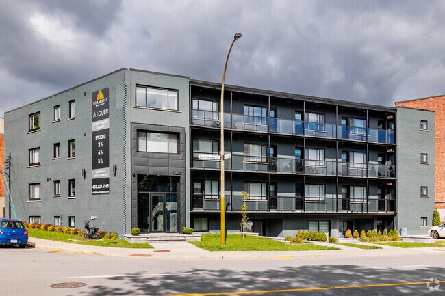 Photo du bâtiment - 5695 Rue Saint-Jacques