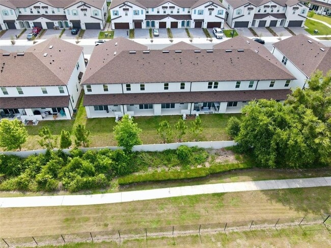 Foto del edificio - 4561 Small Creek Rd