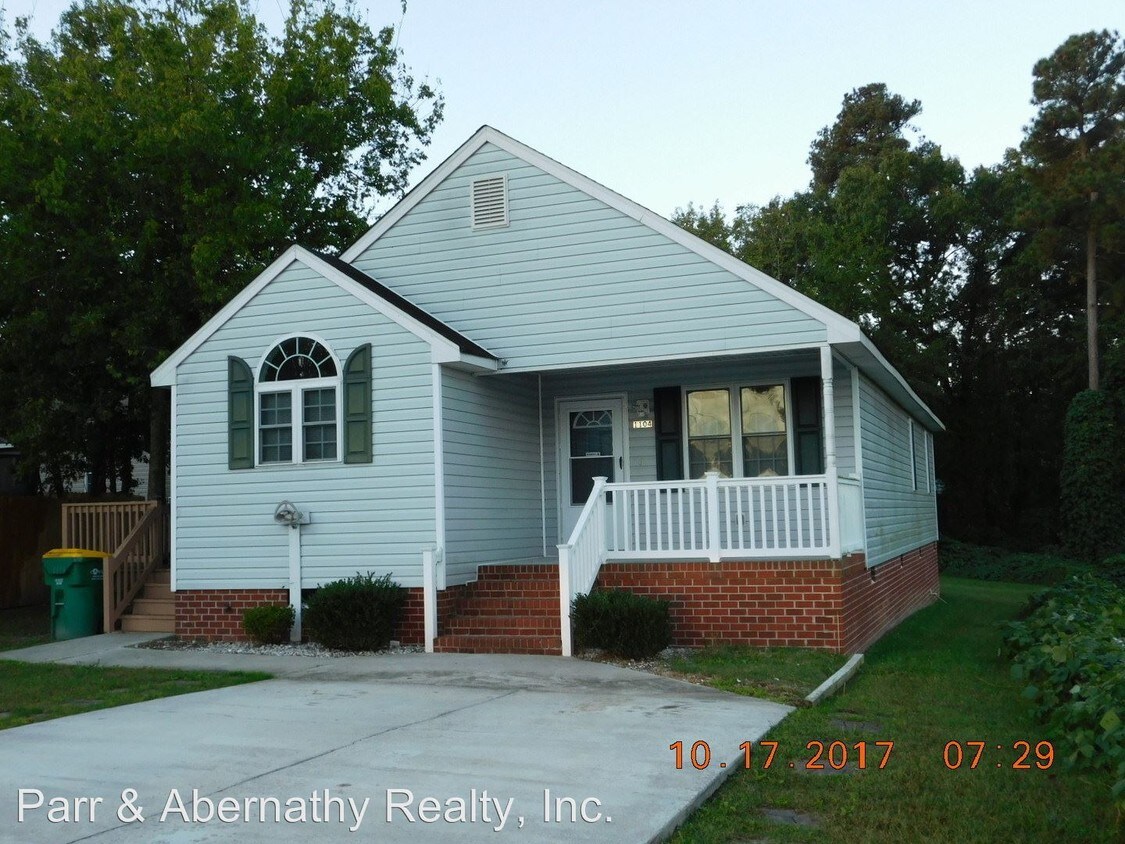 Primary Photo - 1104 High Ave