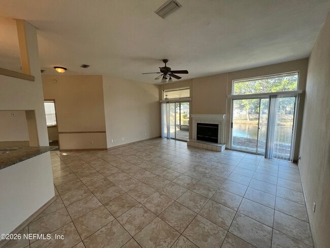 Building Photo - 2024 Hovington Cir W