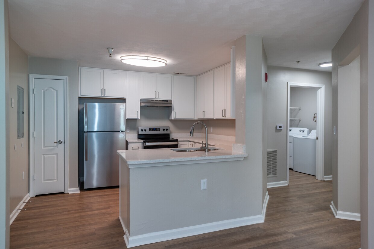 Magnolia Run Apartments in Virginia Beach, VA