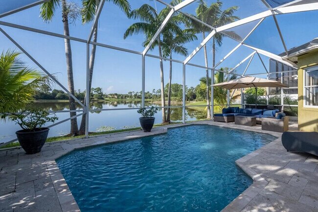 Foto del edificio - 2267 Ridgewood Cir