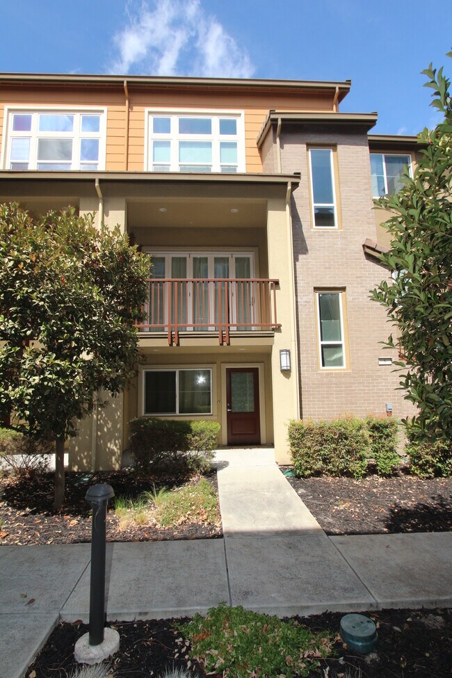 Building Photo - 2412 Stearman Ct