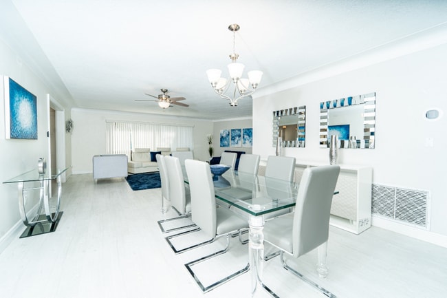 Foto del edificio - 3305 NE 37th St