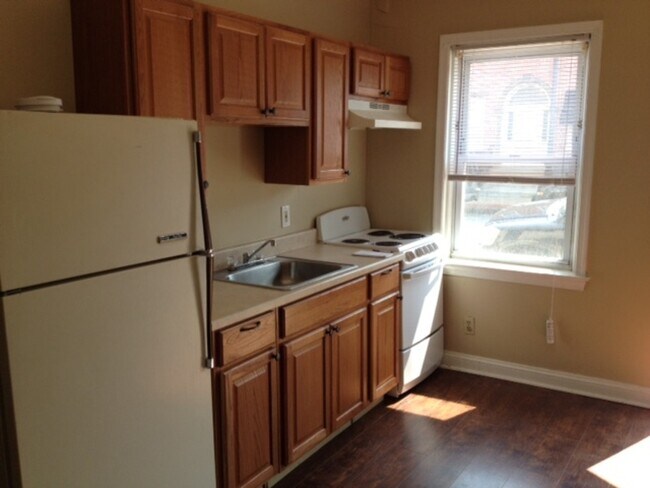 Photo - 1901 W 8th St Apartment