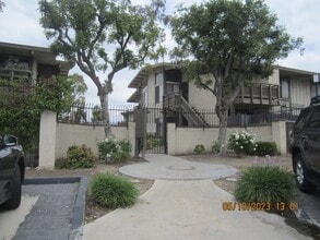 Building Photo - 1150 S Meadow Ln