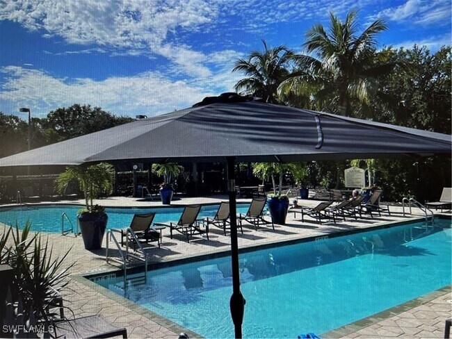 Foto del edificio - 2855 Cypress Trace Cir