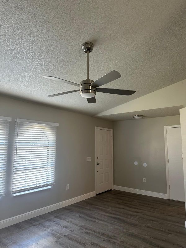 Foto del edificio - 790 Gillen Ave NW