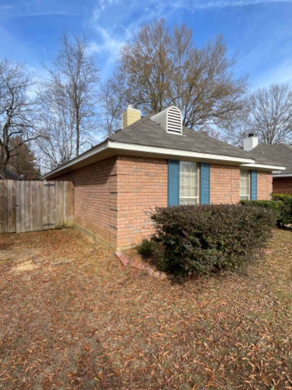 Foto del edificio - 3824 Carriage Oaks Dr