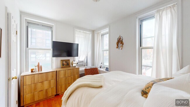 Foto del edificio - 132 Ludlow St