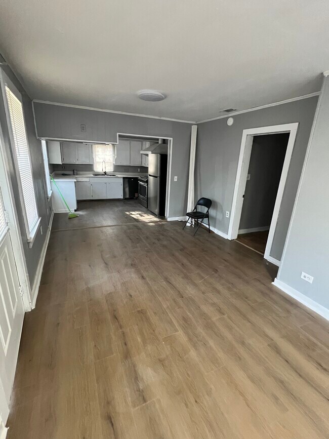 Foto del edificio - 402 Old Richton Rd