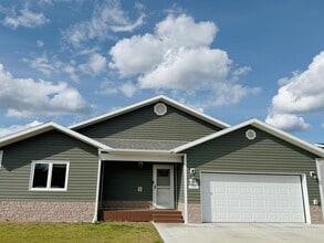 Building Photo - 1466 Joyce Dr