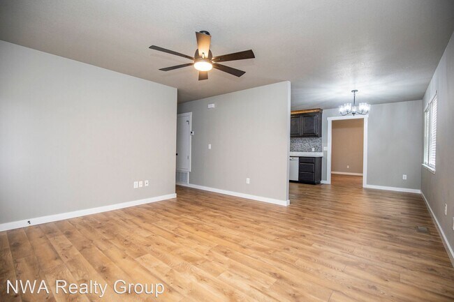 Building Photo - 2 br, 2 bath House - 2986 N. Woods Lane