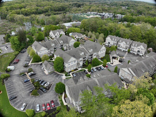 Exterior 3D - White Oaks at Wilton