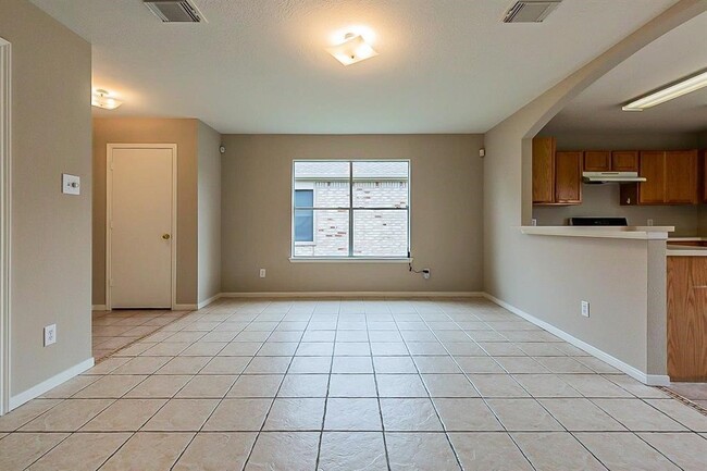 Foto del edificio - 7143 Chickory Woods Ln