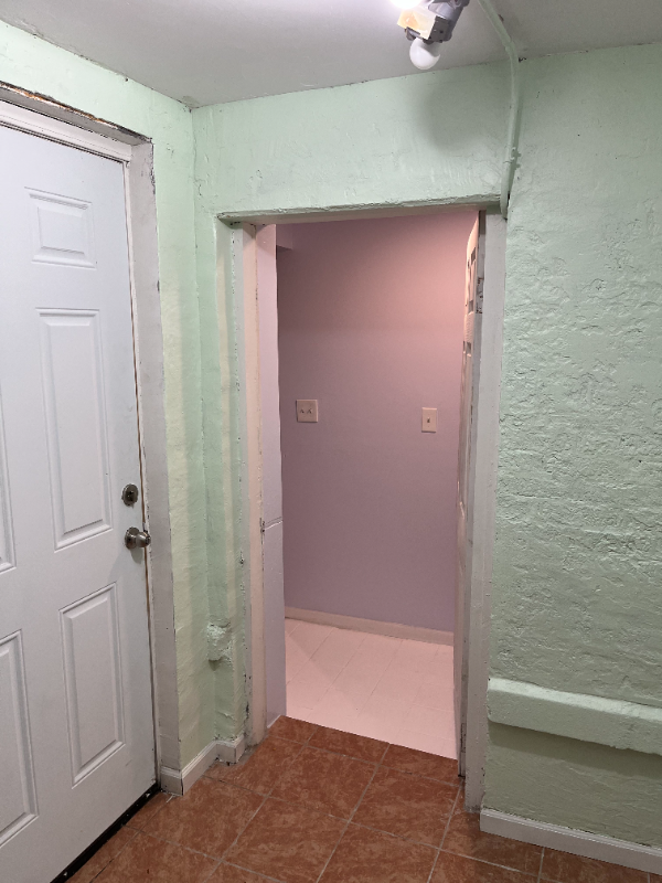 Building Photo - 1639 W 38th Pl