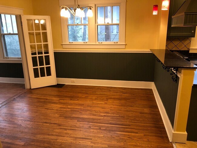 Foto del edificio - 2 Bed, 3 Bath Home with Large Backyard