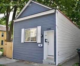 Building Photo - 2347 Rohs St
