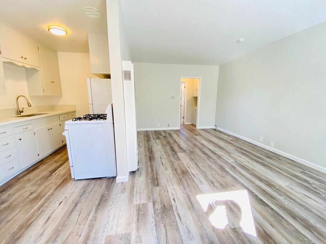 Foto principal - Great one bedroom one bath condo