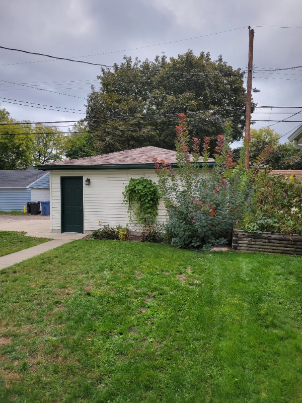 Building Photo - 4409 Nokomis Ave