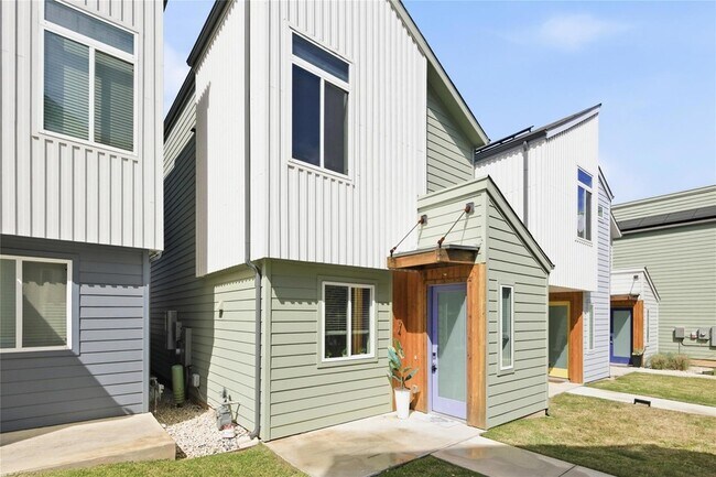 Foto del edificio - 814 N Bluff Dr