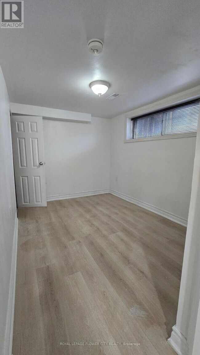 Building Photo - 8 McCulla Ave