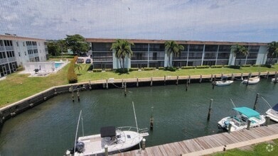 Building Photo - 131 Doolen Ct