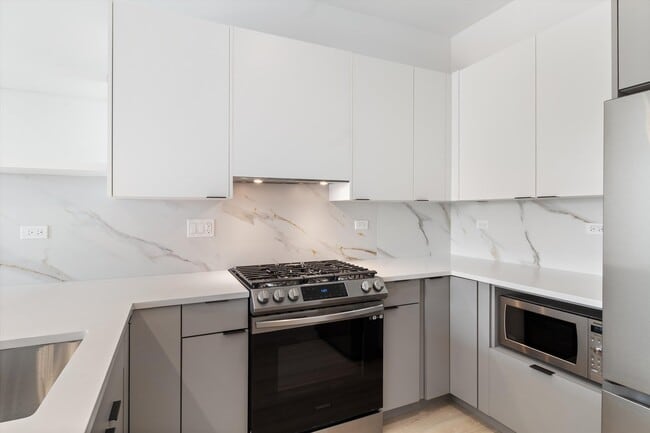 Foto del edificio - 3821 N Ashland Ave