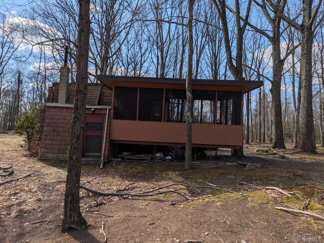 Foto del edificio - 37 Hill Rd