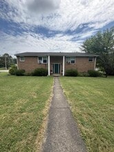 Building Photo - 525 North Rd