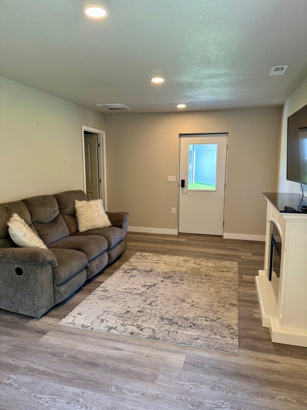 Foto del edificio - 460 NE 200th Rd