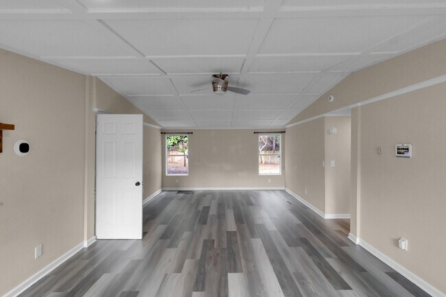 Building Photo - 1964 Adams St