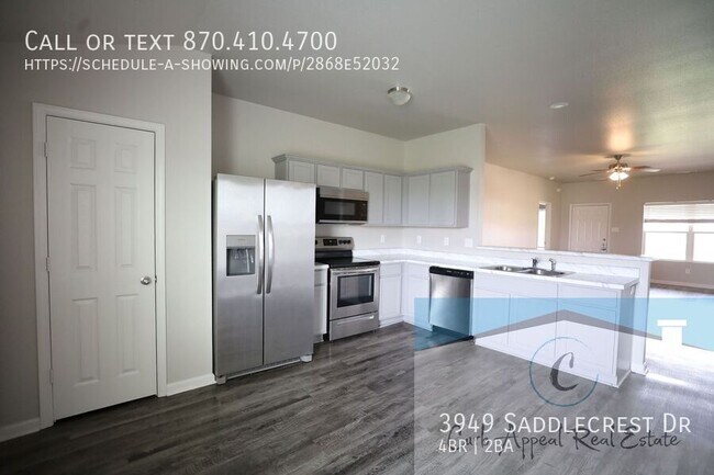 Foto del edificio - 3949 Saddlecrest Dr