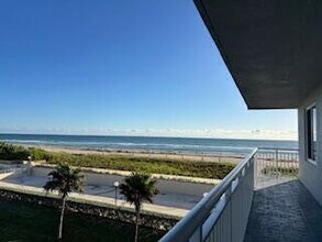 Building Photo - 2565 S Ocean Blvd