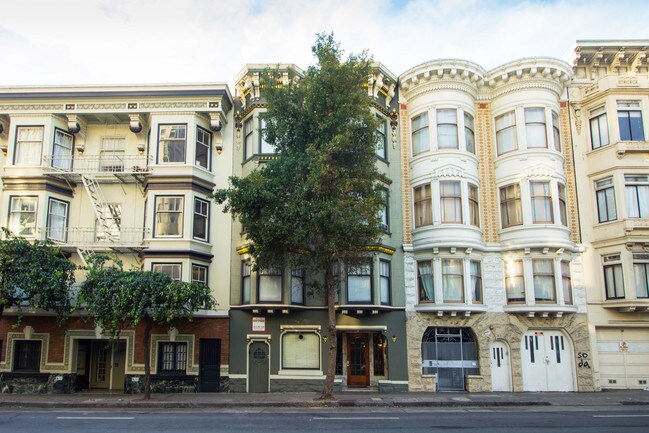 Building Photo - 1163 Pine St