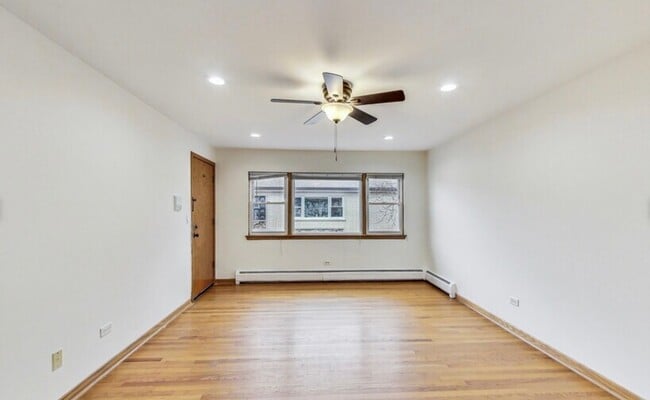 Foto del edificio - 4933 N Lester Ave