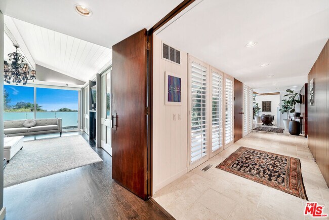 Foto del edificio - 11508 Thurston Cir