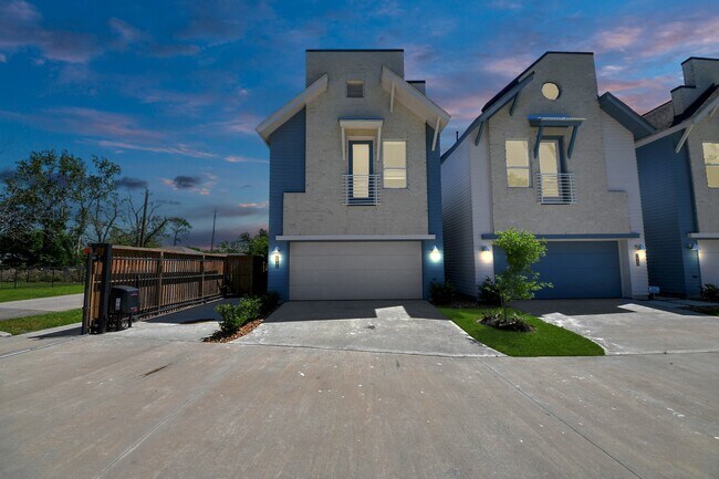 Foto del edificio - 1053 Glenn Ave