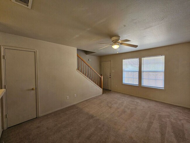 Building Photo - 3606 Malibu Ln