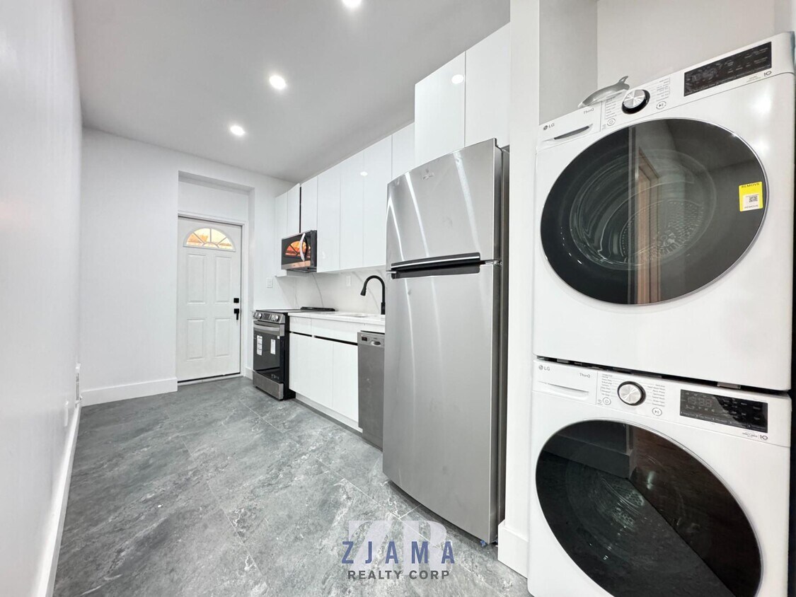 Foto principal - 854 4th Ave