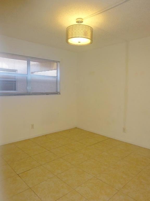 Foto del edificio - 450 Southwest 2nd Avenue Apt #107, Boca Ra...