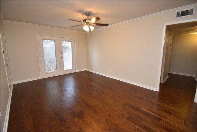 Building Photo - 4040 San Felipe St