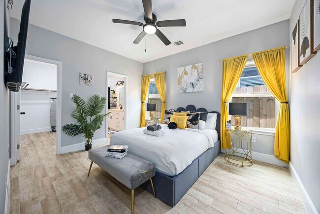 Foto del edificio - 8138 Bassett St