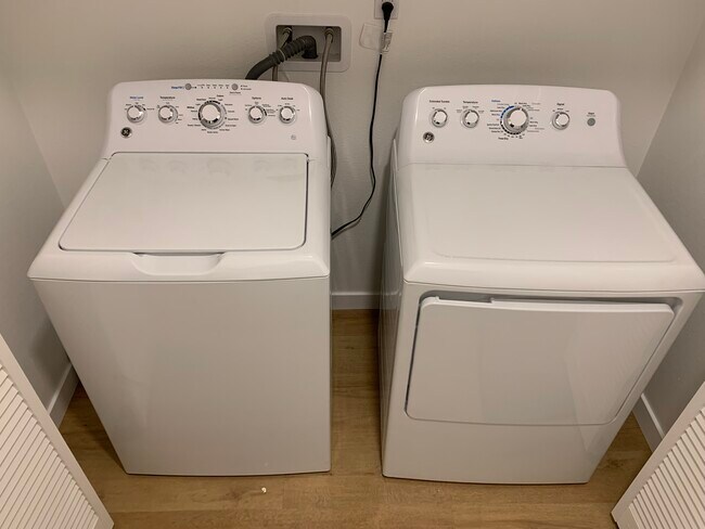 washer and dryer included - 1875 Gardenia Ave